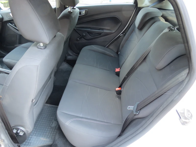 Ford Fiesta 1.5 TDCi 75 PS, снимка 13 - Автомобили и джипове - 51300497
