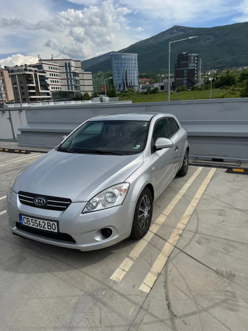 Kia Ceed 1.6, снимка 3 - Автомобили и джипове - 52648921