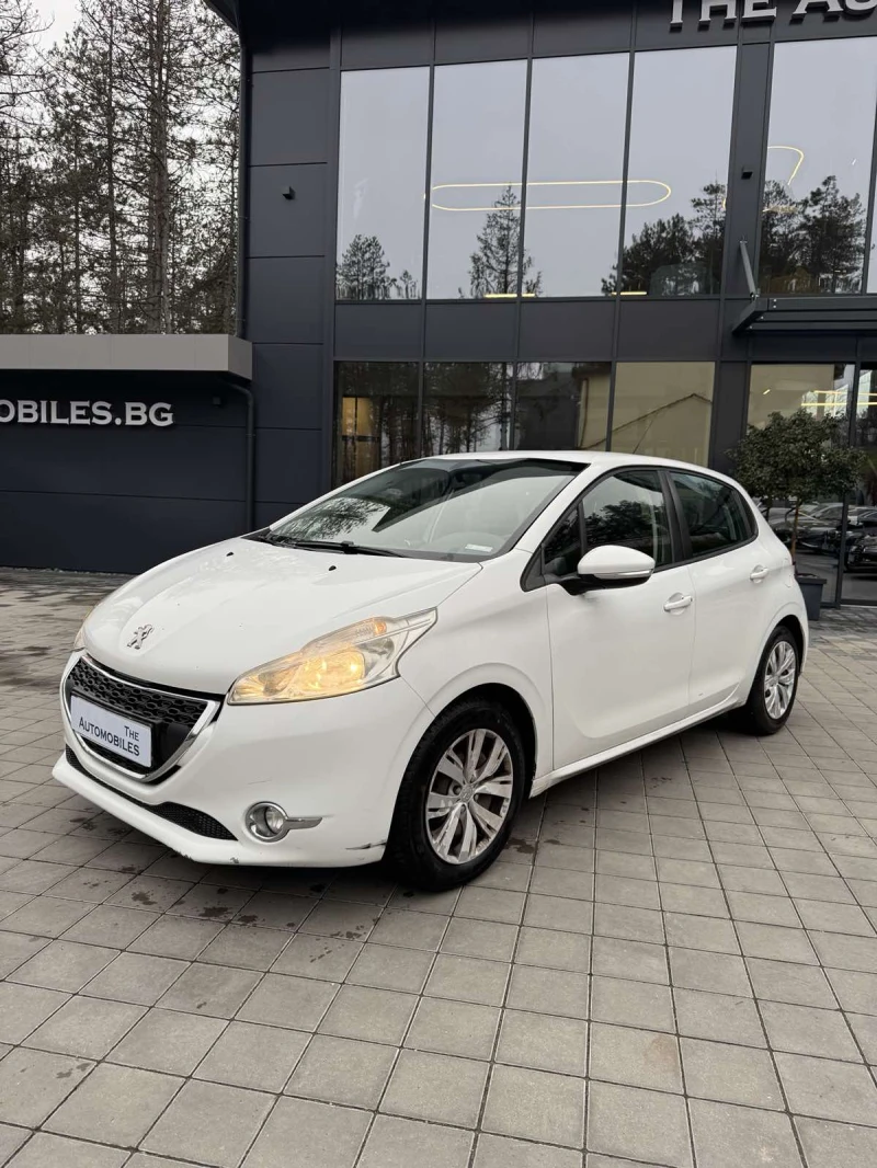 Peugeot 208, снимка 3 - Автомобили и джипове - 53098349