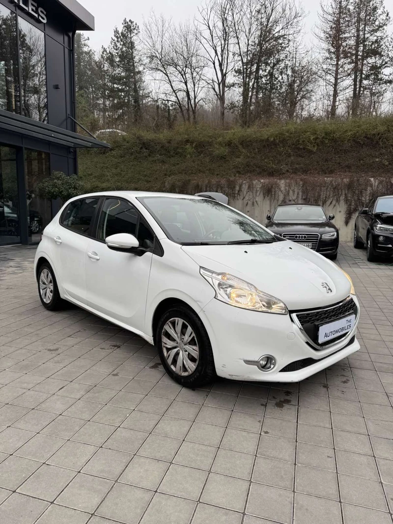 Peugeot 208, снимка 2 - Автомобили и джипове - 53098349