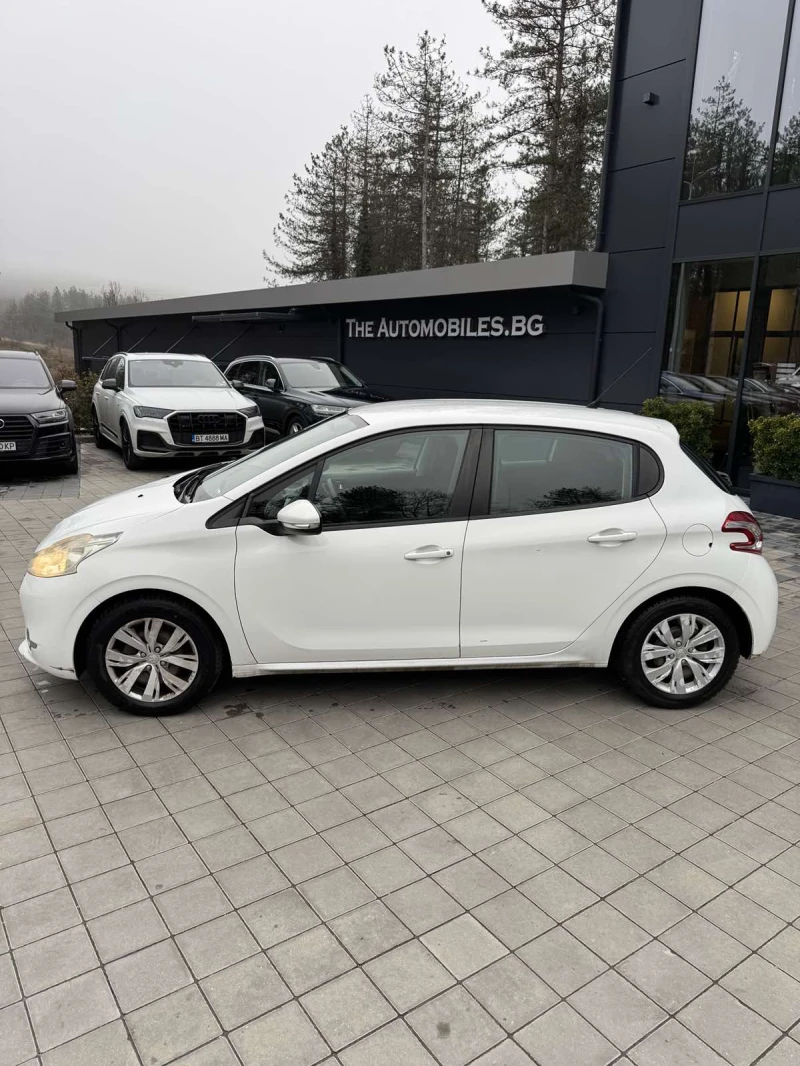 Peugeot 208, снимка 4 - Автомобили и джипове - 53098349