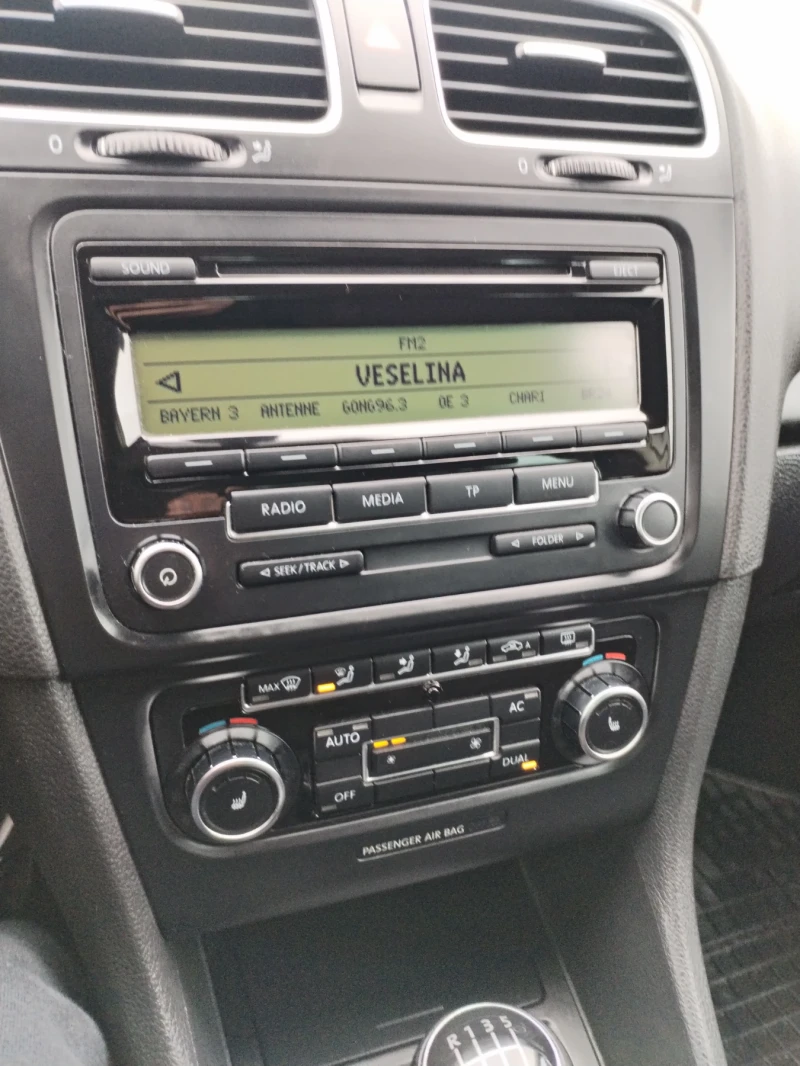 VW Golf, снимка 6 - Автомобили и джипове - 53293721