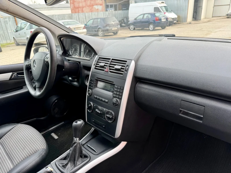 Mercedes-Benz A 180 CDI Facelift , снимка 12 - Автомобили и джипове - 53473801