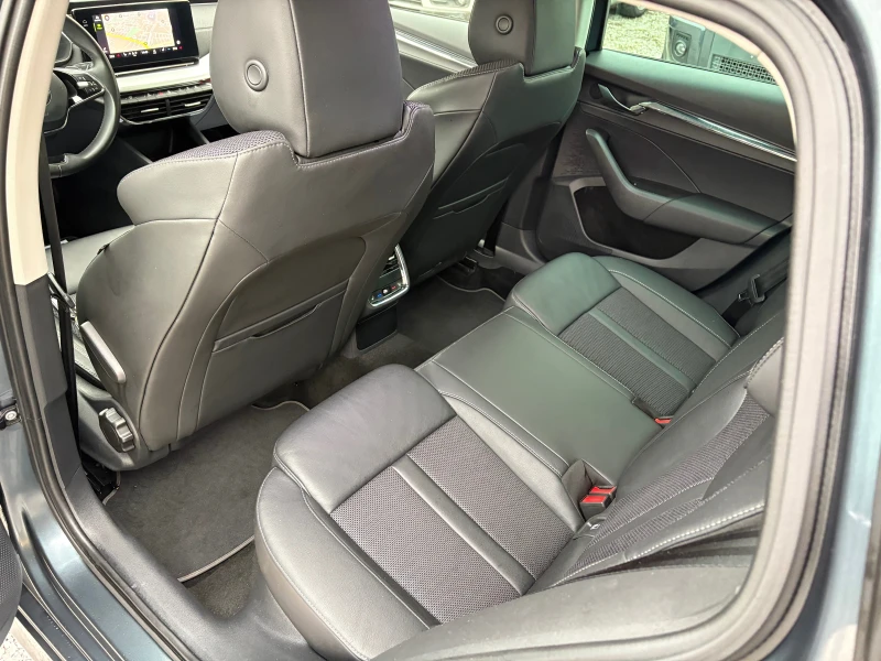 Skoda Octavia 2.0TDI/FULL, снимка 10 - Автомобили и джипове - 53474592