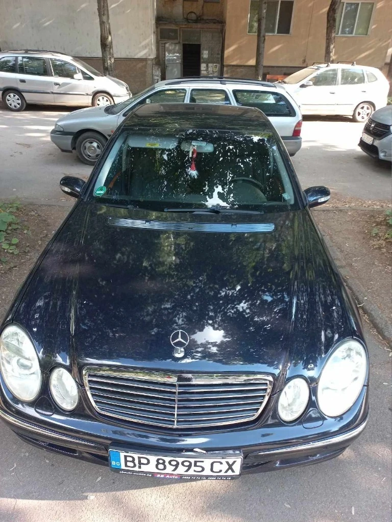 Mercedes-Benz 220, снимка 1 - Автомобили и джипове - 48993409