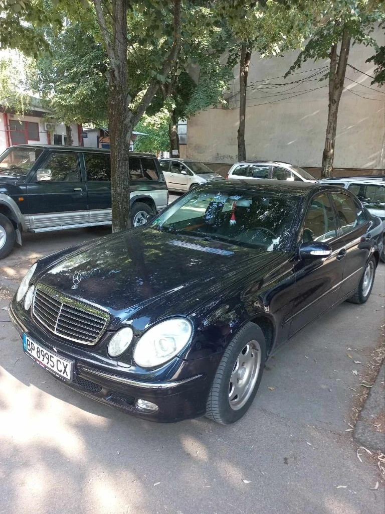 Mercedes-Benz 220, снимка 4 - Автомобили и джипове - 48993409