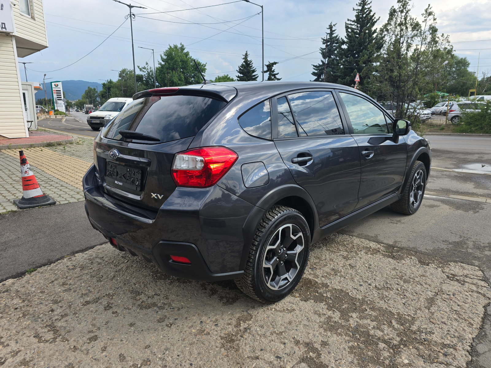 Subaru XV 1.6 Aвтоматик топ състояние. - изображение 4