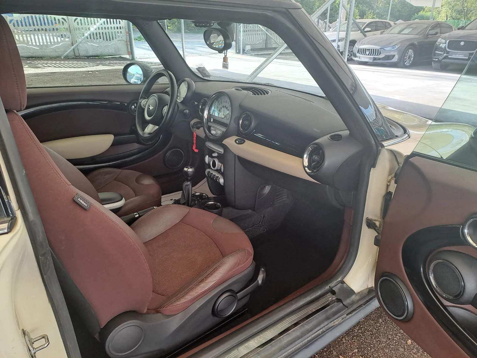 Mini Clubman Clubman Cooper 1.6i* 206 935км | Mobile.bg — изображение 12