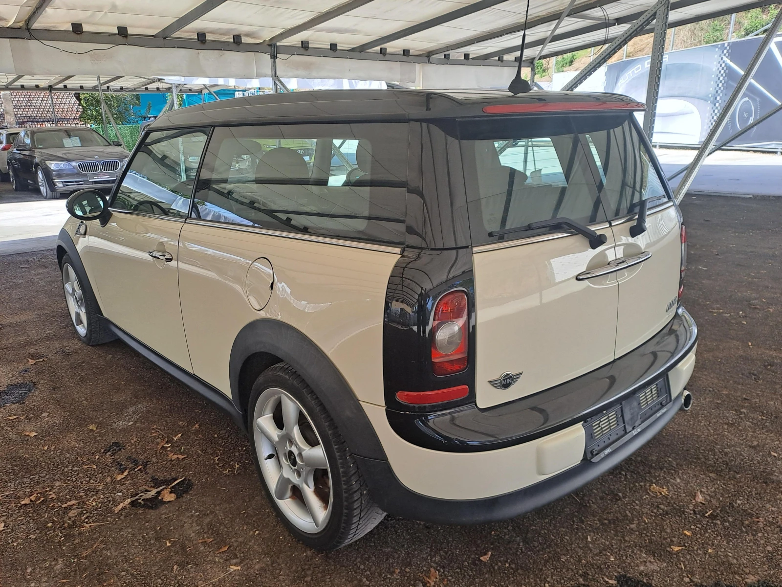 Mini Clubman Clubman Cooper 1.6i* 206 935км - изображение 7