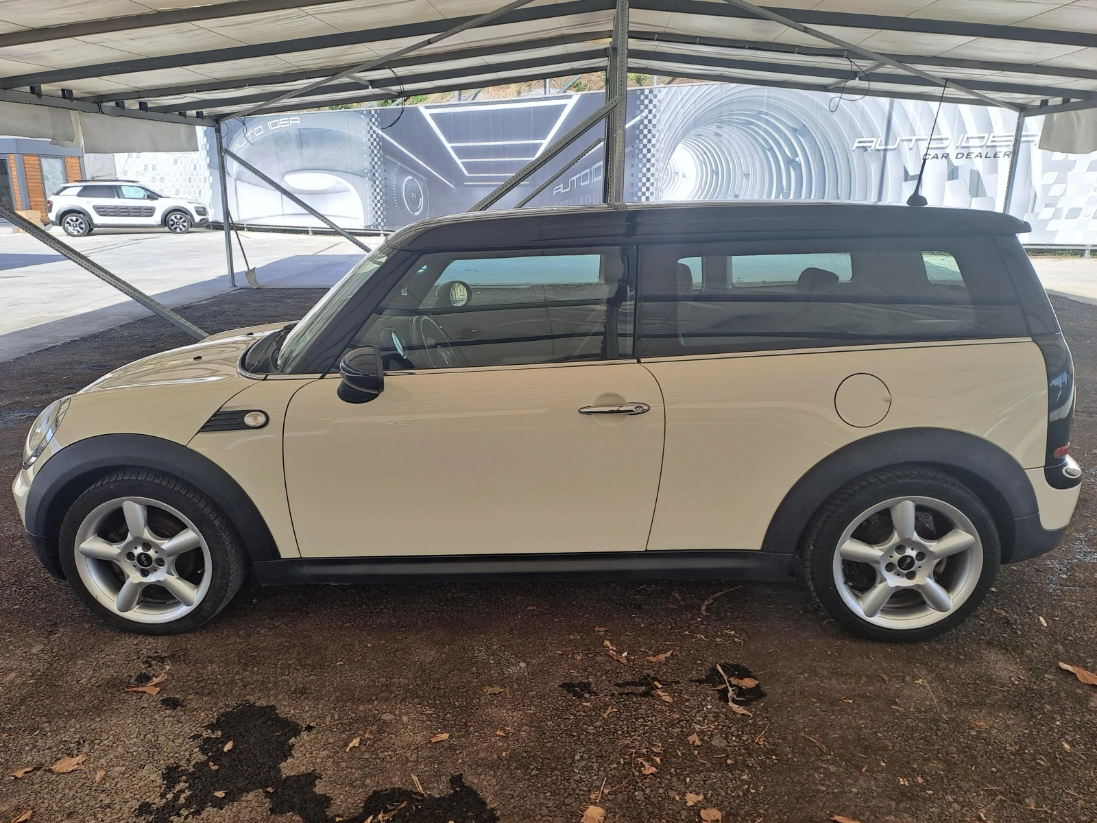 Mini Clubman Clubman Cooper 1.6i* 206 935км - изображение 8