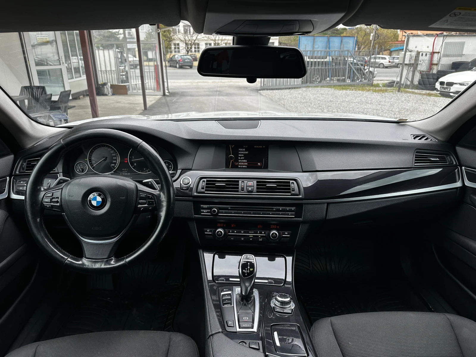 BMW 530 d X-Drive 258к.с ОБСЛУЖЕНА! - изображение 8