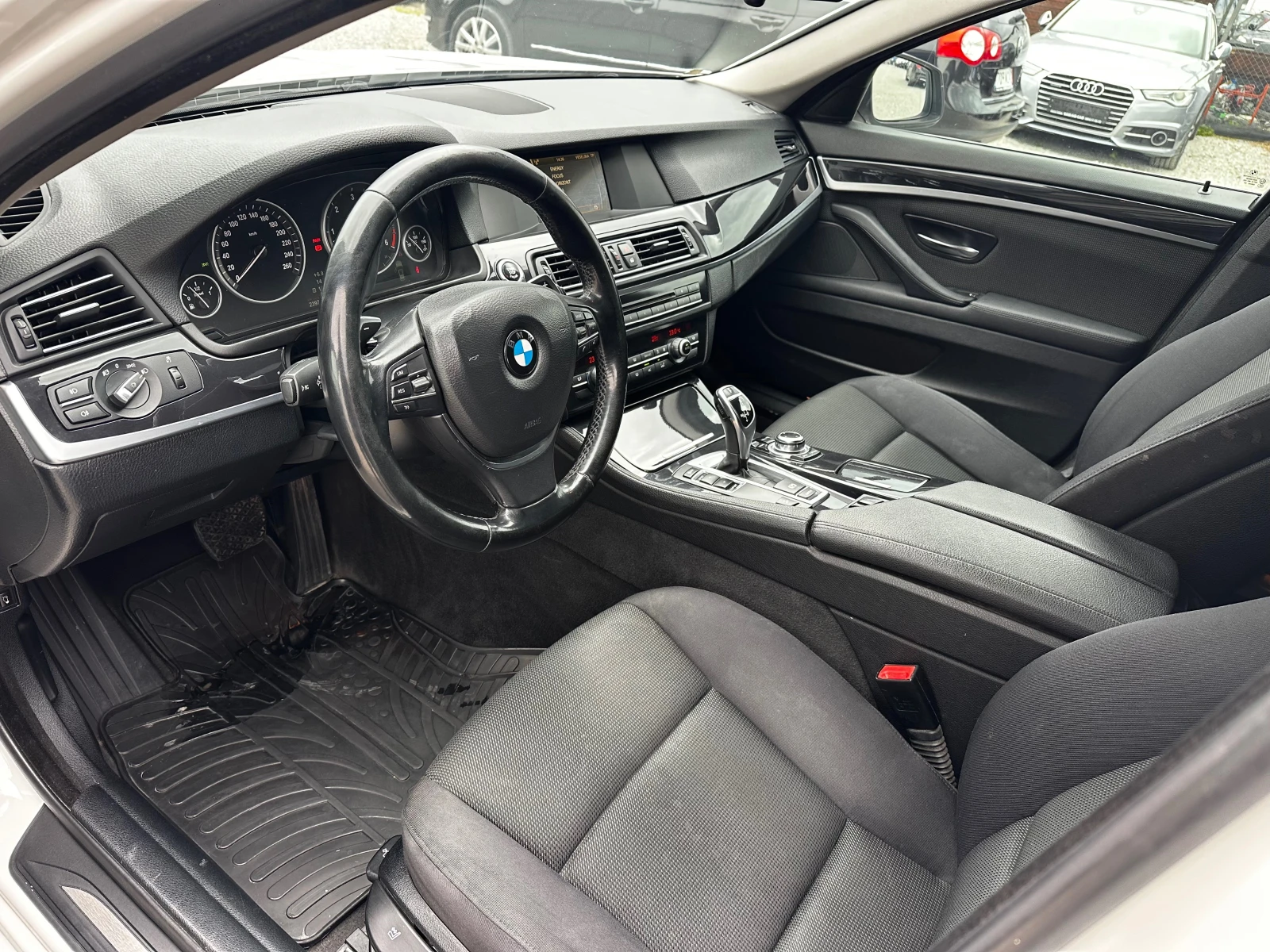 BMW 530 d X-Drive 258к.с ОБСЛУЖЕНА! - изображение 6
