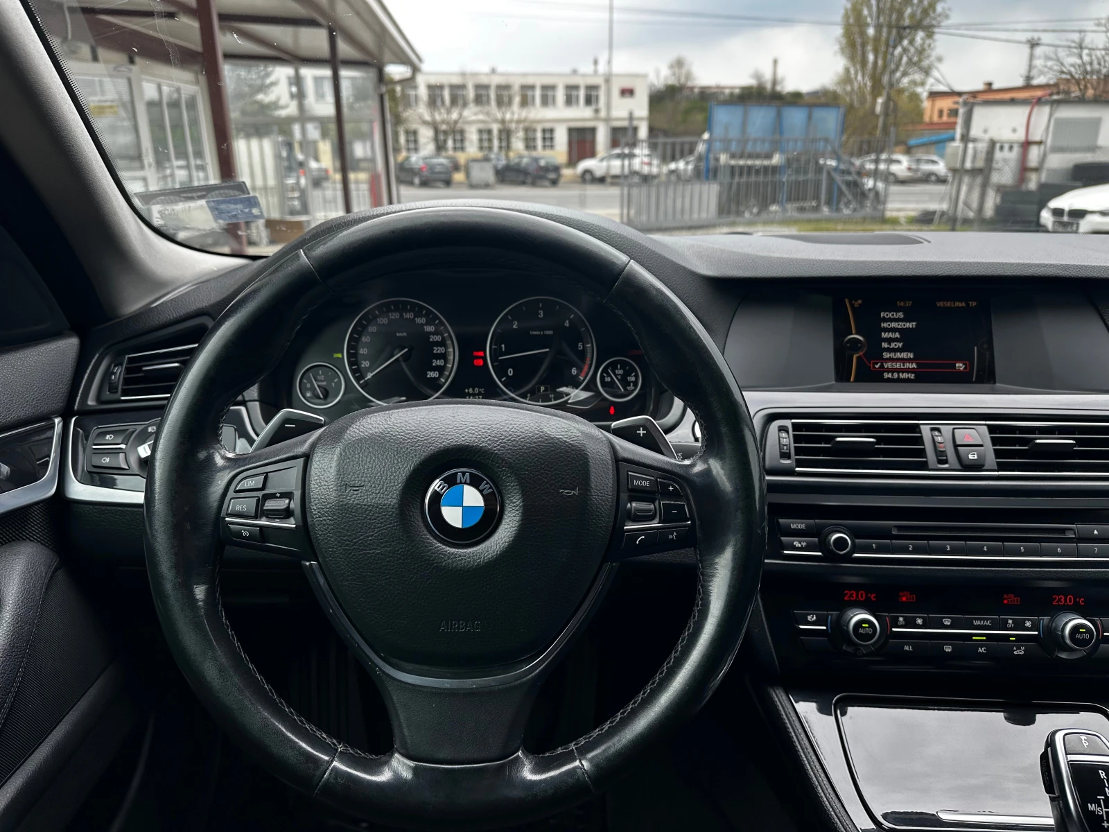 BMW 530 d X-Drive 258к.с ОБСЛУЖЕНА! - изображение 9