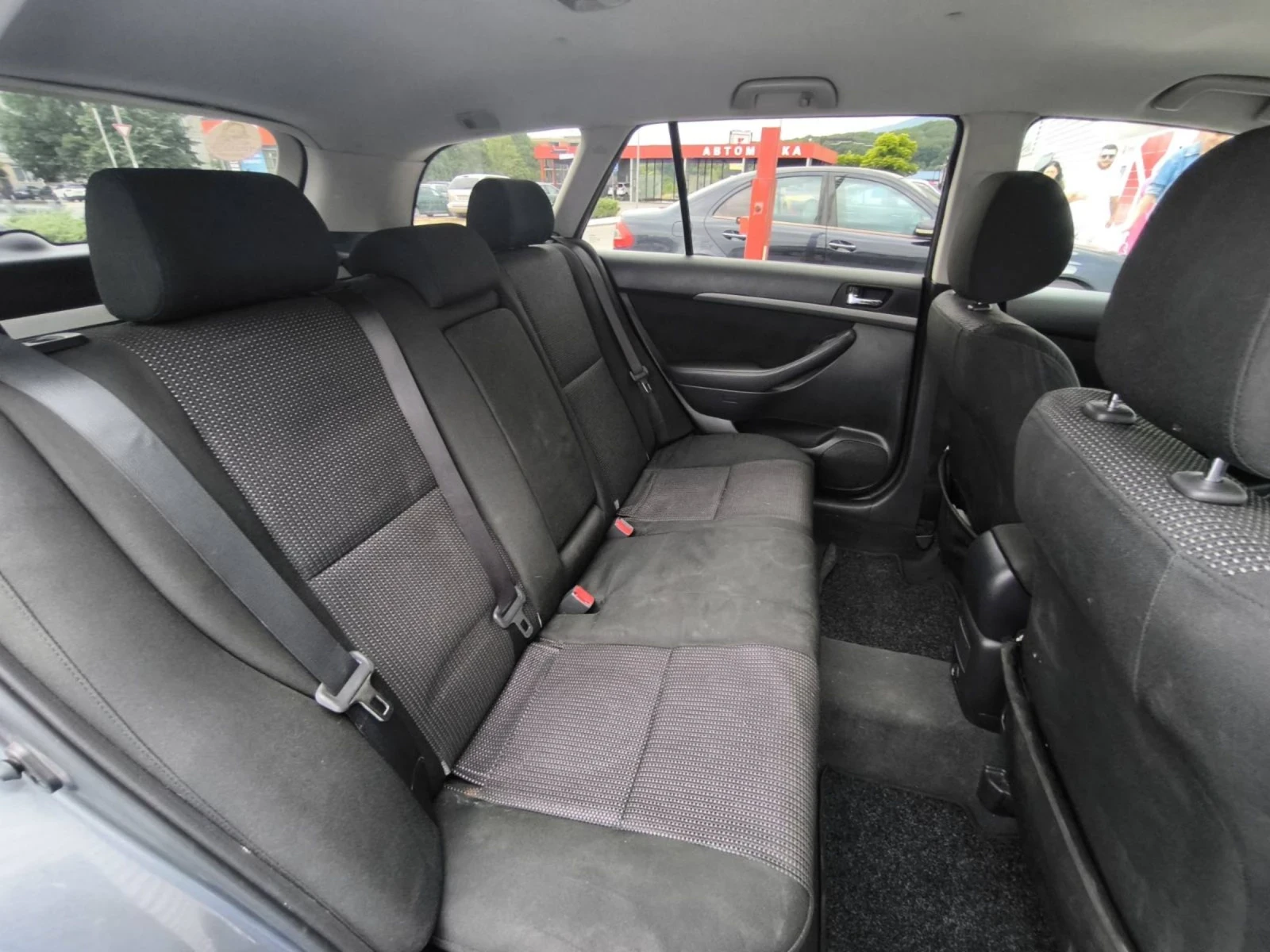 Toyota Avensis  - изображение 7