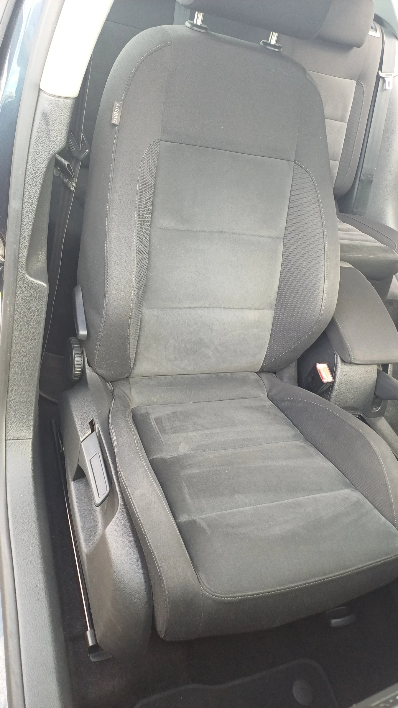 VW Golf 2.0TDI HIGHLINE - изображение 9