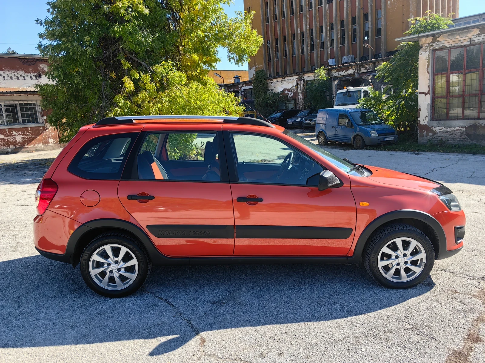 Lada Kalina CROSS 1.6 Бензин 98 кс, Евро 6, Климатик  - изображение 4