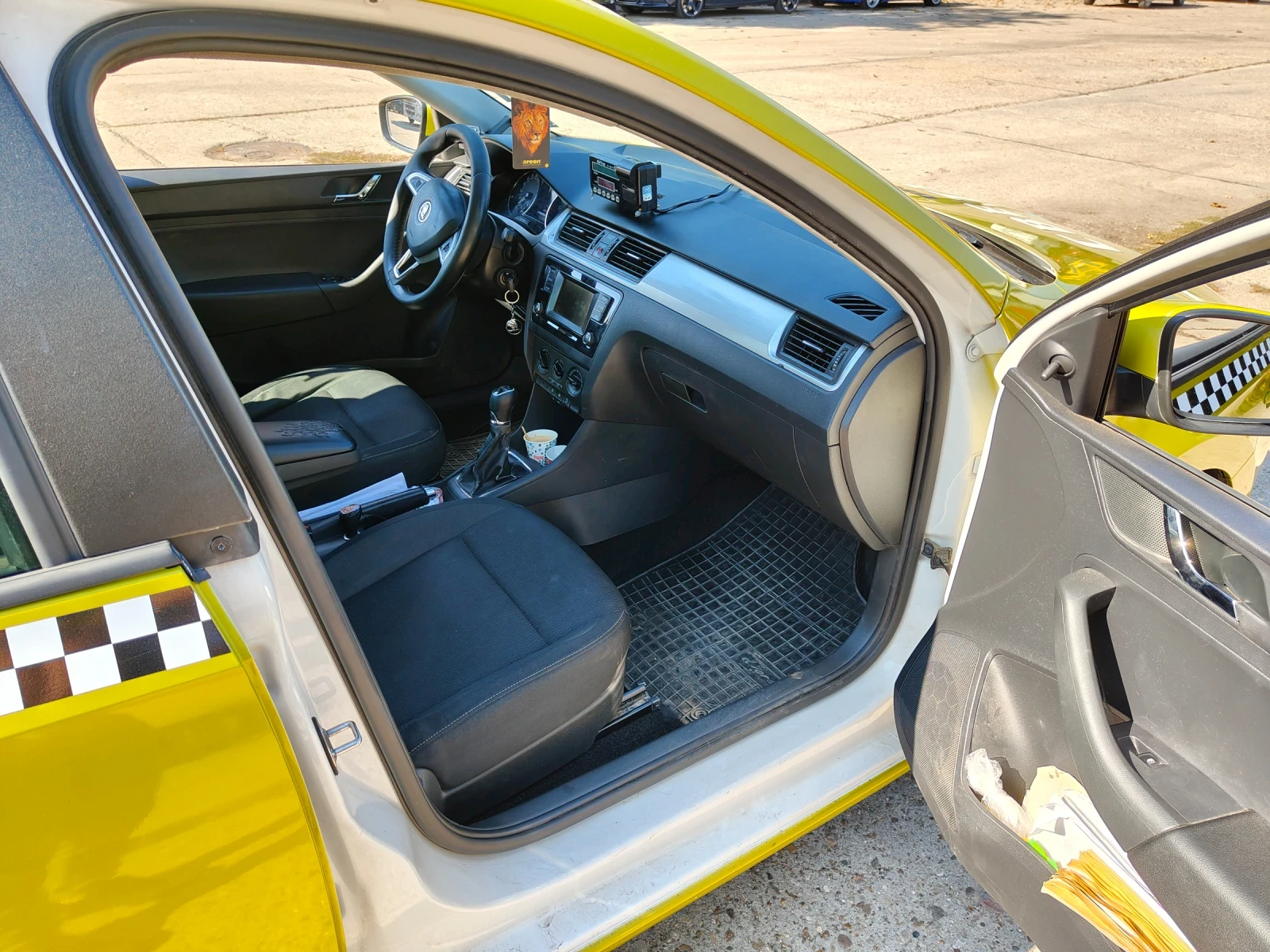 Skoda Rapid 1.6 | Mobile.bg   11