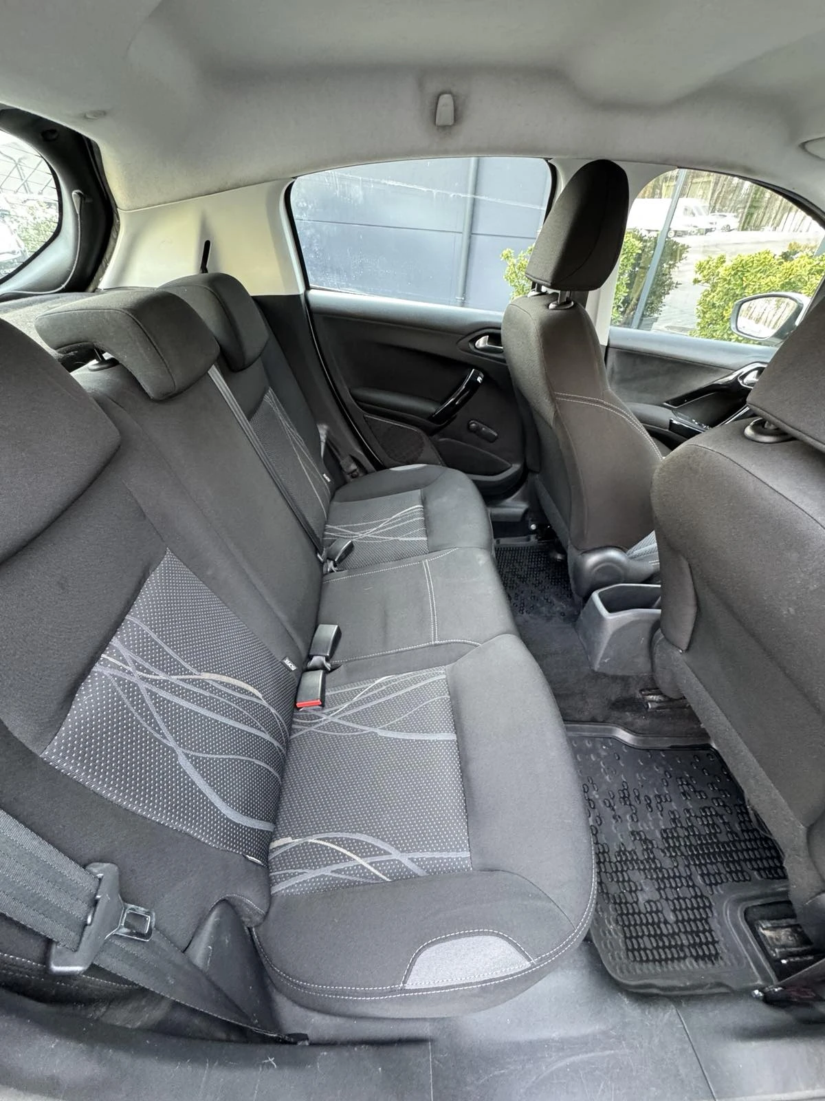 Peugeot 208 | Mobile.bg � ����������� 11