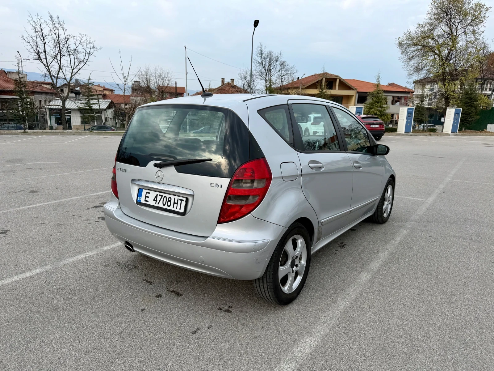 Mercedes-Benz A 180 CDI Facelift , снимка 5 - Автомобили и джипове - 53866139