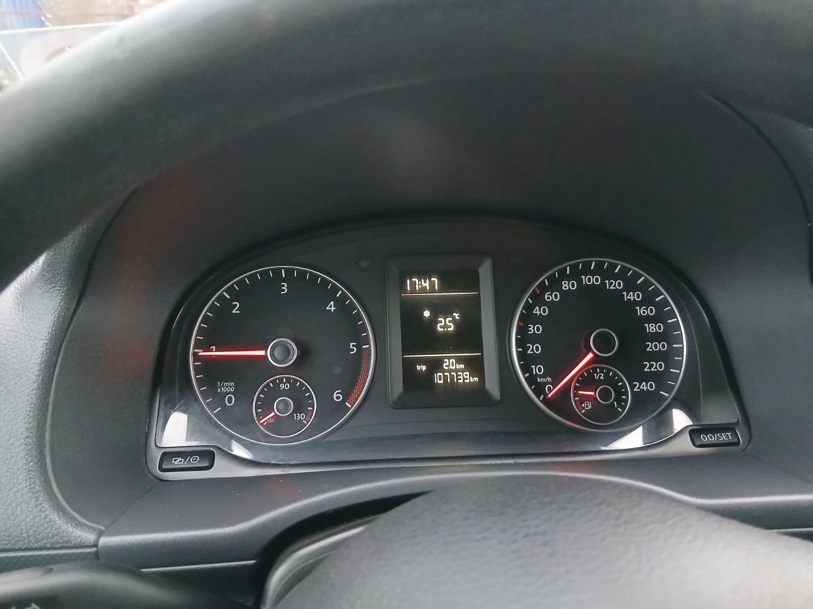 VW Caddy 1.6TDI , снимка 9 - Автомобили и джипове - 53722295