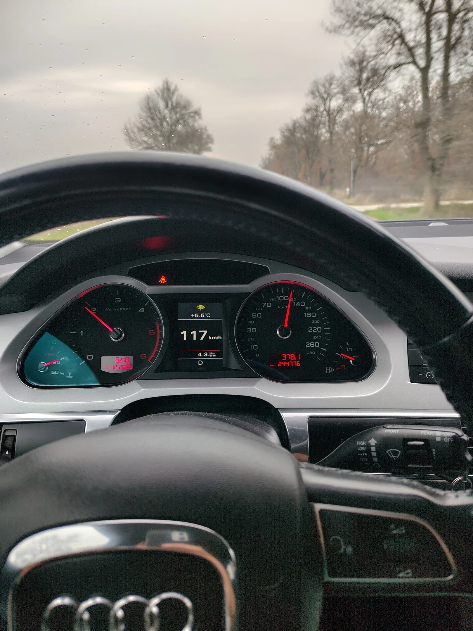 Audi A6 2.0d 136 k.c !kато нова! Face! Обслужена, снимка 14 - Автомобили и джипове - 53748107