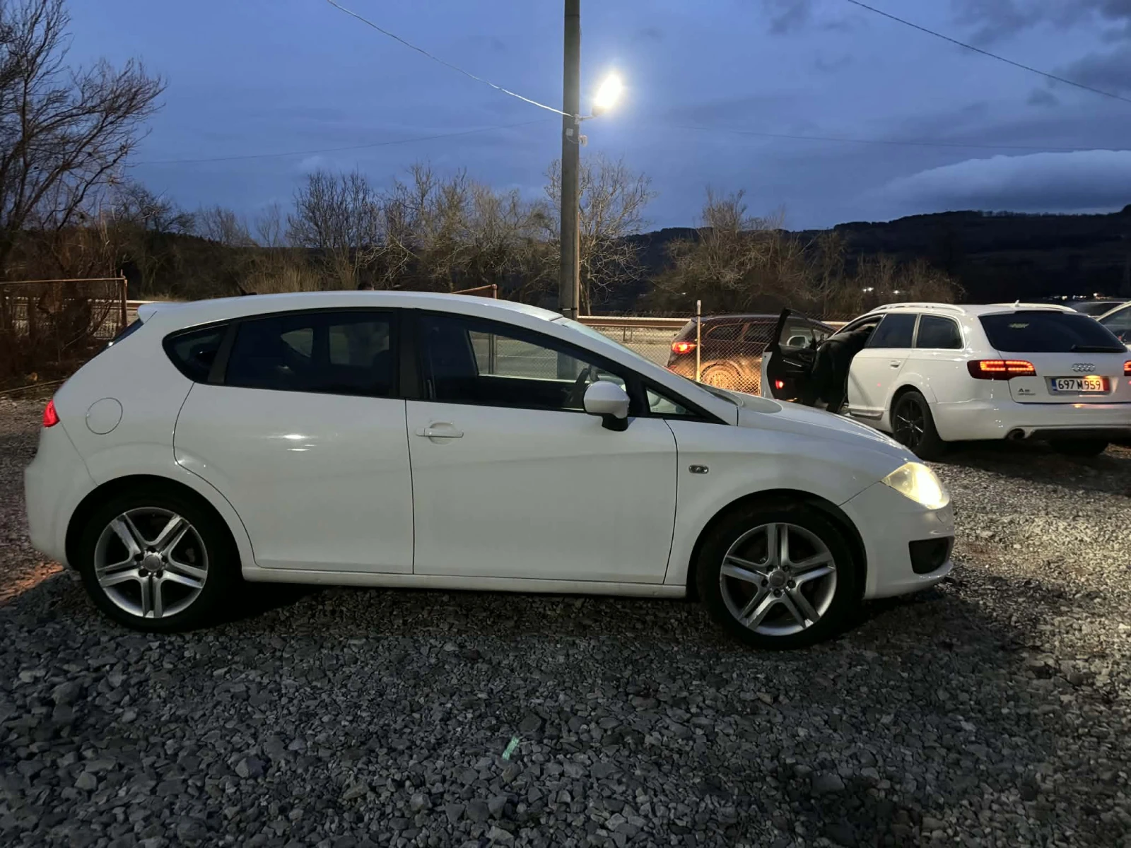 Seat Leon 1.6TDI - изображение 3