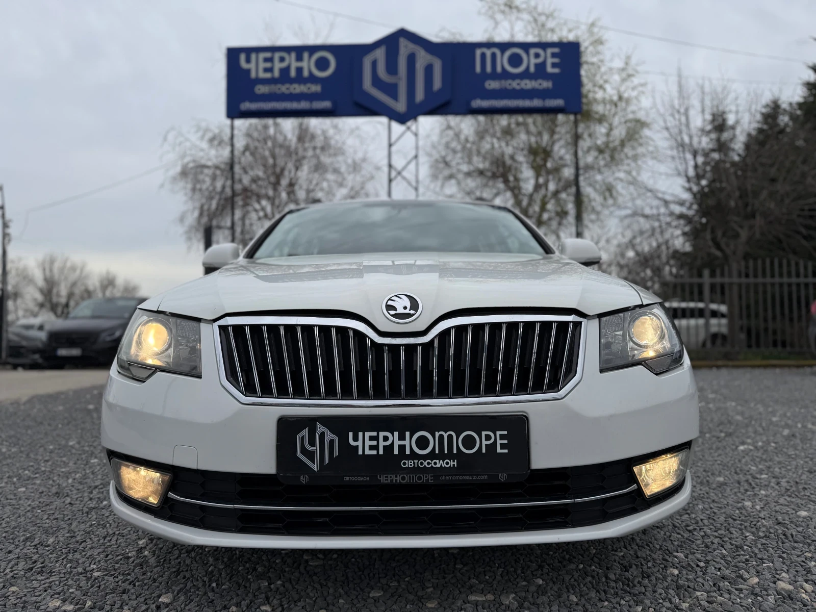 Skoda Superb Wagon 2.0TDI EVO Sportline 4x4 DSG, снимка 2 - Автомобили и джипове - 54132196