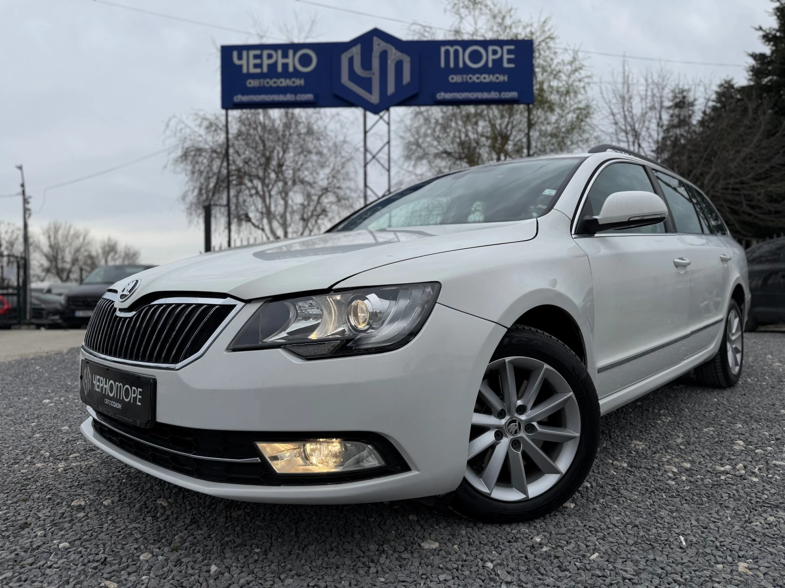 Skoda Superb Wagon 2.0TDI EVO Sportline 4x4 DSG, снимка 3 - Автомобили и джипове - 54132196