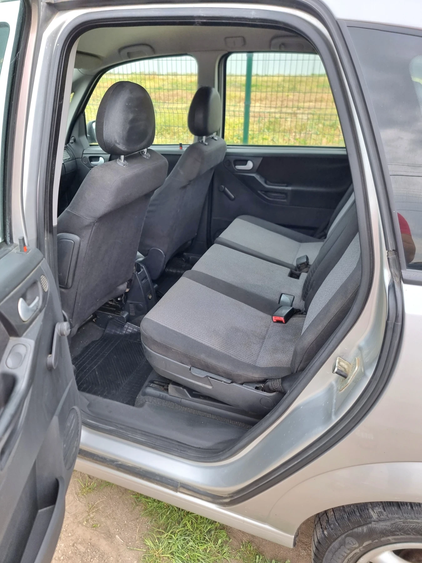 Opel Meriva 1.4, снимка 12 - Автомобили и джипове - 54457500