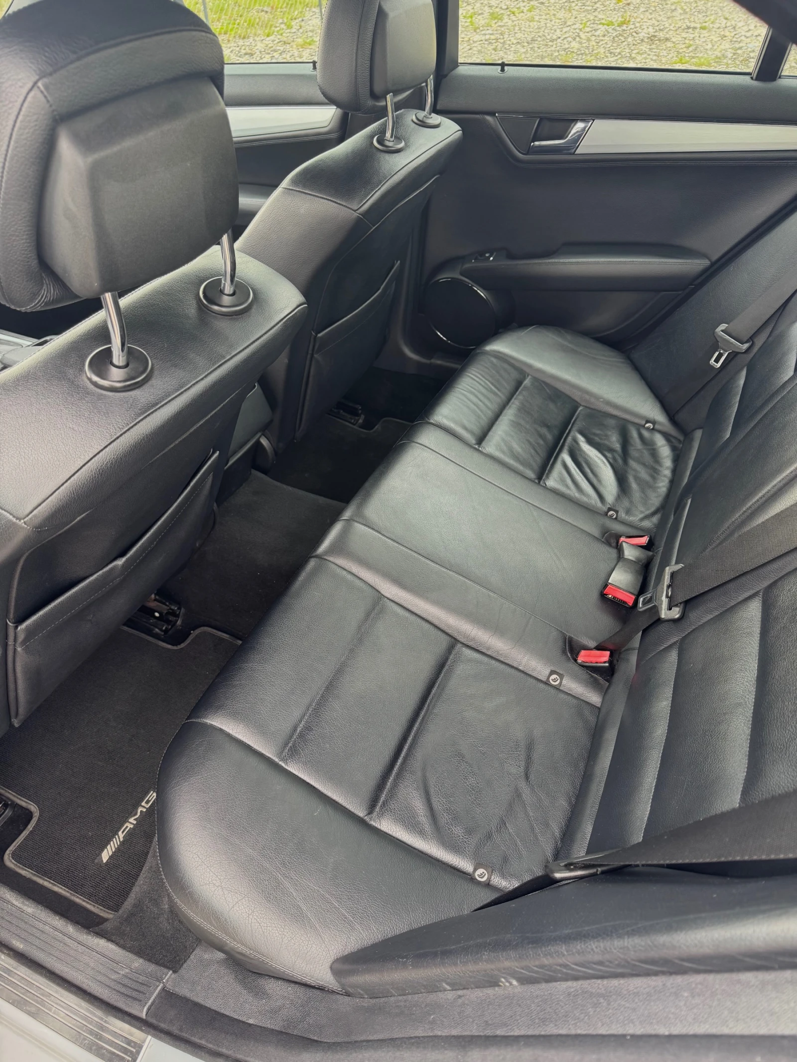 Mercedes-Benz C 320 3.2, снимка 9 - Автомобили и джипове - 54905427
