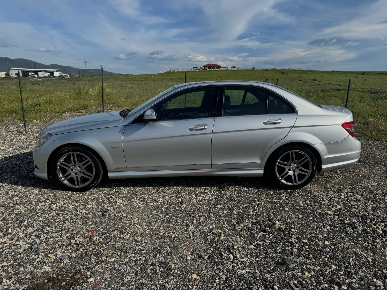 Mercedes-Benz C 320 3.2, снимка 3 - Автомобили и джипове - 54905427