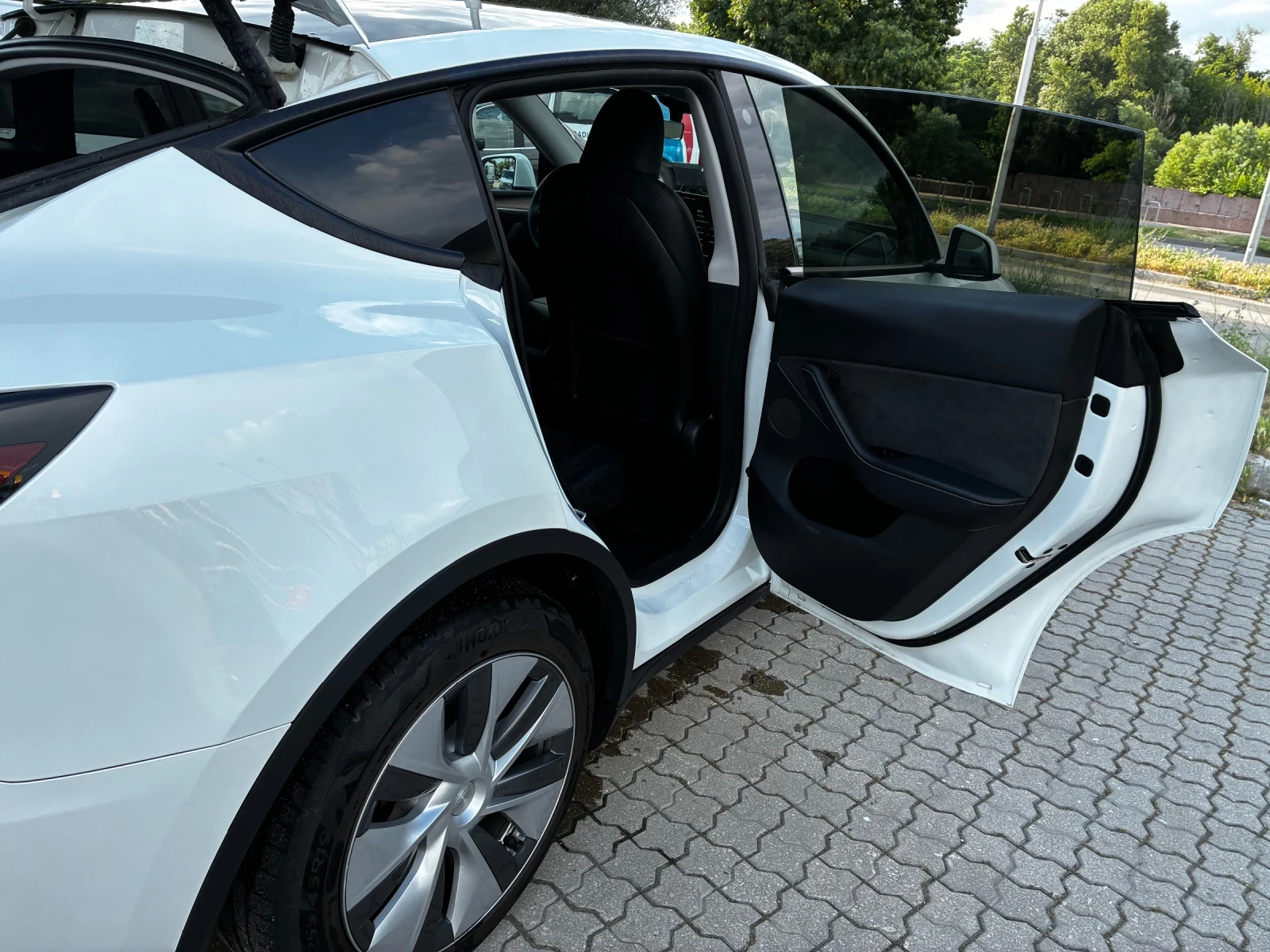 Tesla Model Y Long range Ryzen, снимка 11 - Автомобили и джипове - 54968562