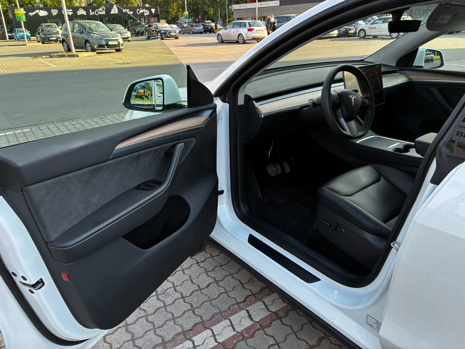 Tesla Model Y Long range Ryzen, снимка 10 - Автомобили и джипове - 54968562