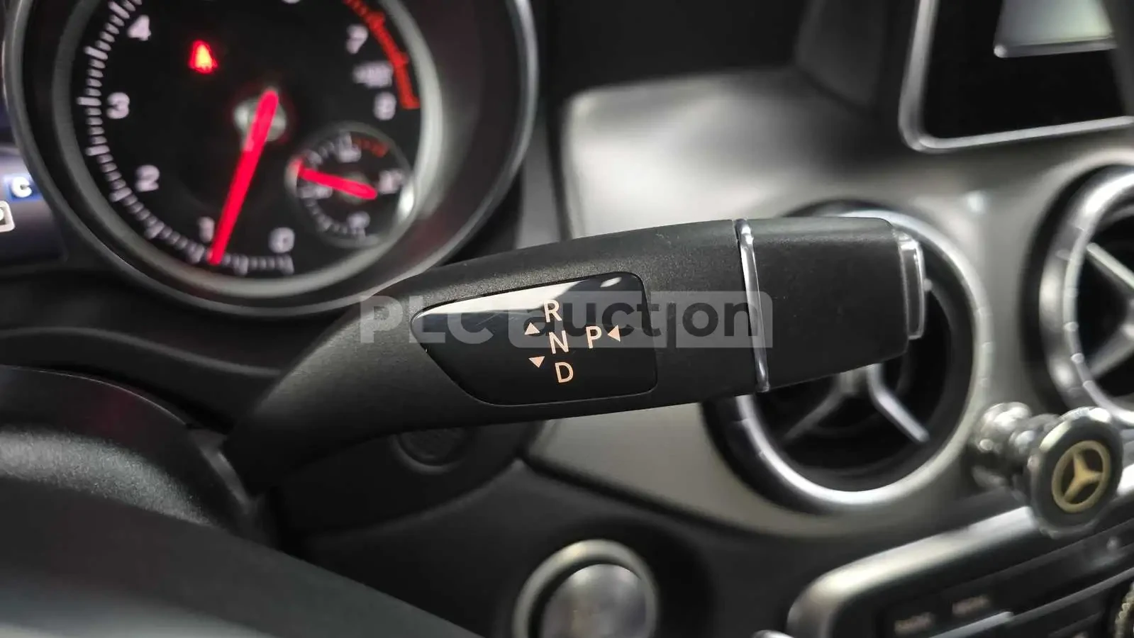 Mercedes-Benz CLA 220 4MATIC AMG LINE !!УНИКАТ!! FULL !ПАНОРАМА, снимка 8 - Автомобили и джипове - 55067066