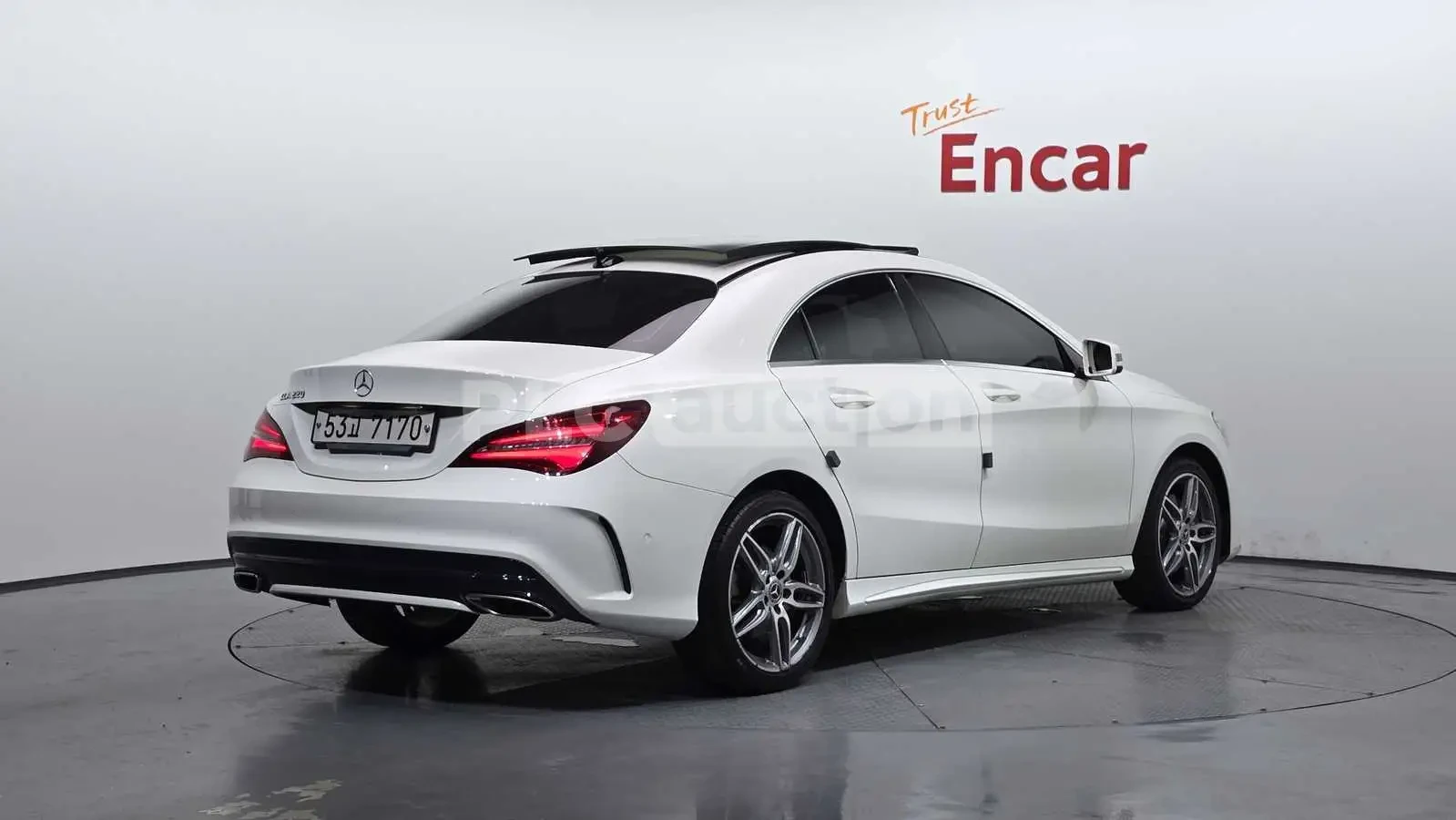 Mercedes-Benz CLA 220 4MATIC AMG LINE !!УНИКАТ!! FULL !ПАНОРАМА, снимка 2 - Автомобили и джипове - 55067066