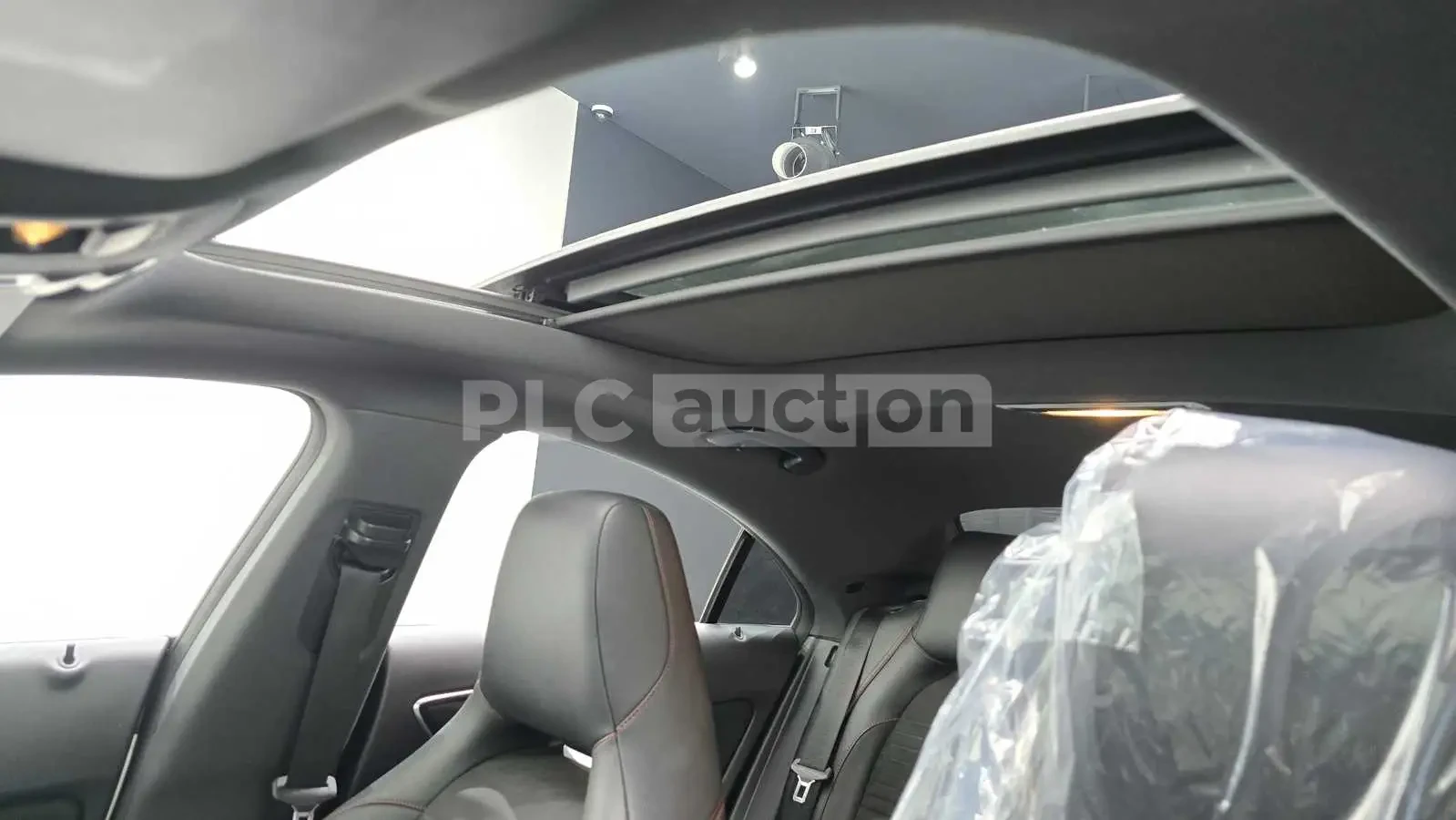 Mercedes-Benz CLA 220 4MATIC AMG LINE !!УНИКАТ!! FULL !ПАНОРАМА, снимка 17 - Автомобили и джипове - 55067066