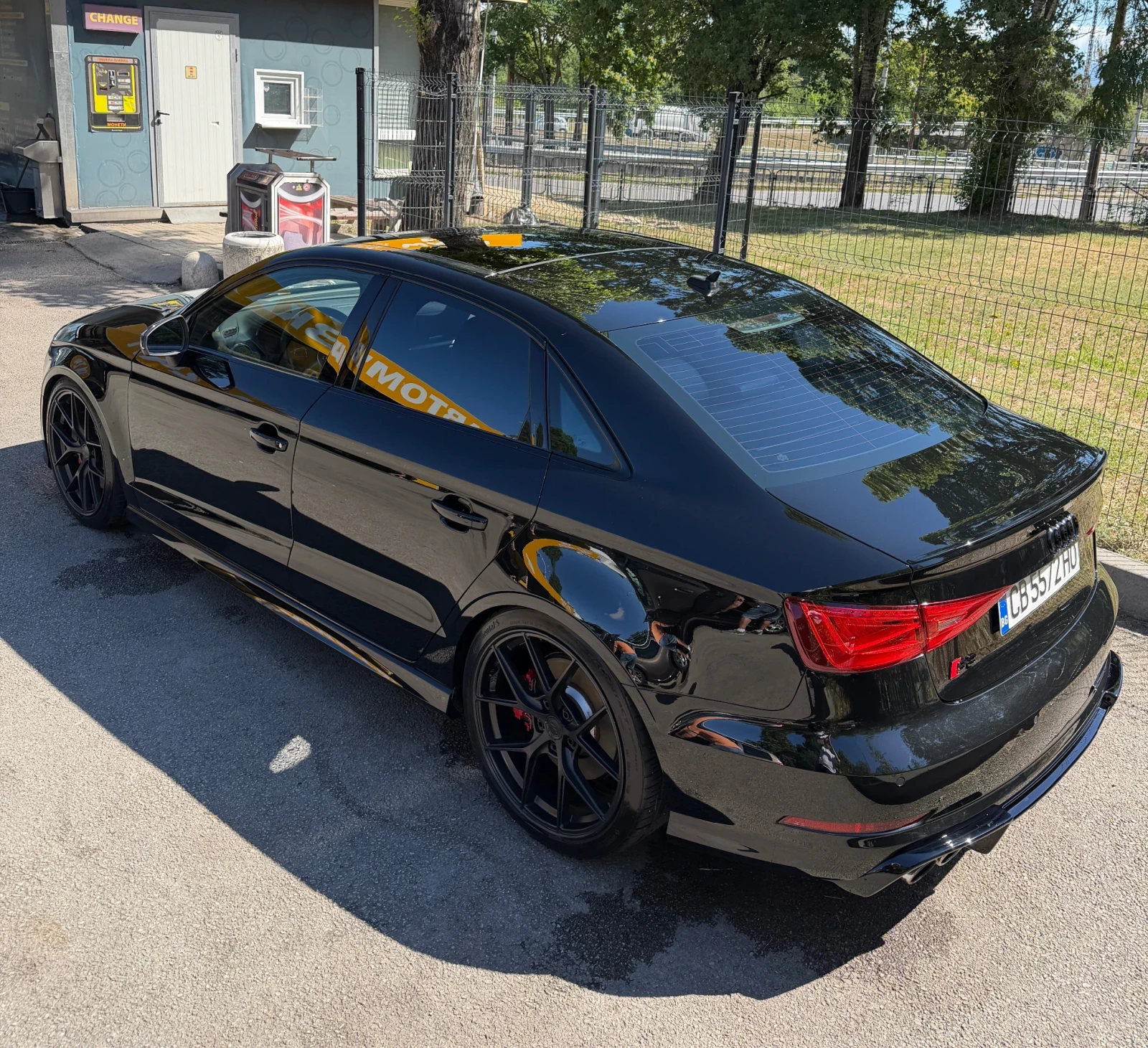 Audi S3 8V SEDAN STAGE 2 BLACK OPTIC, снимка 5 - Автомобили и джипове - 55315992