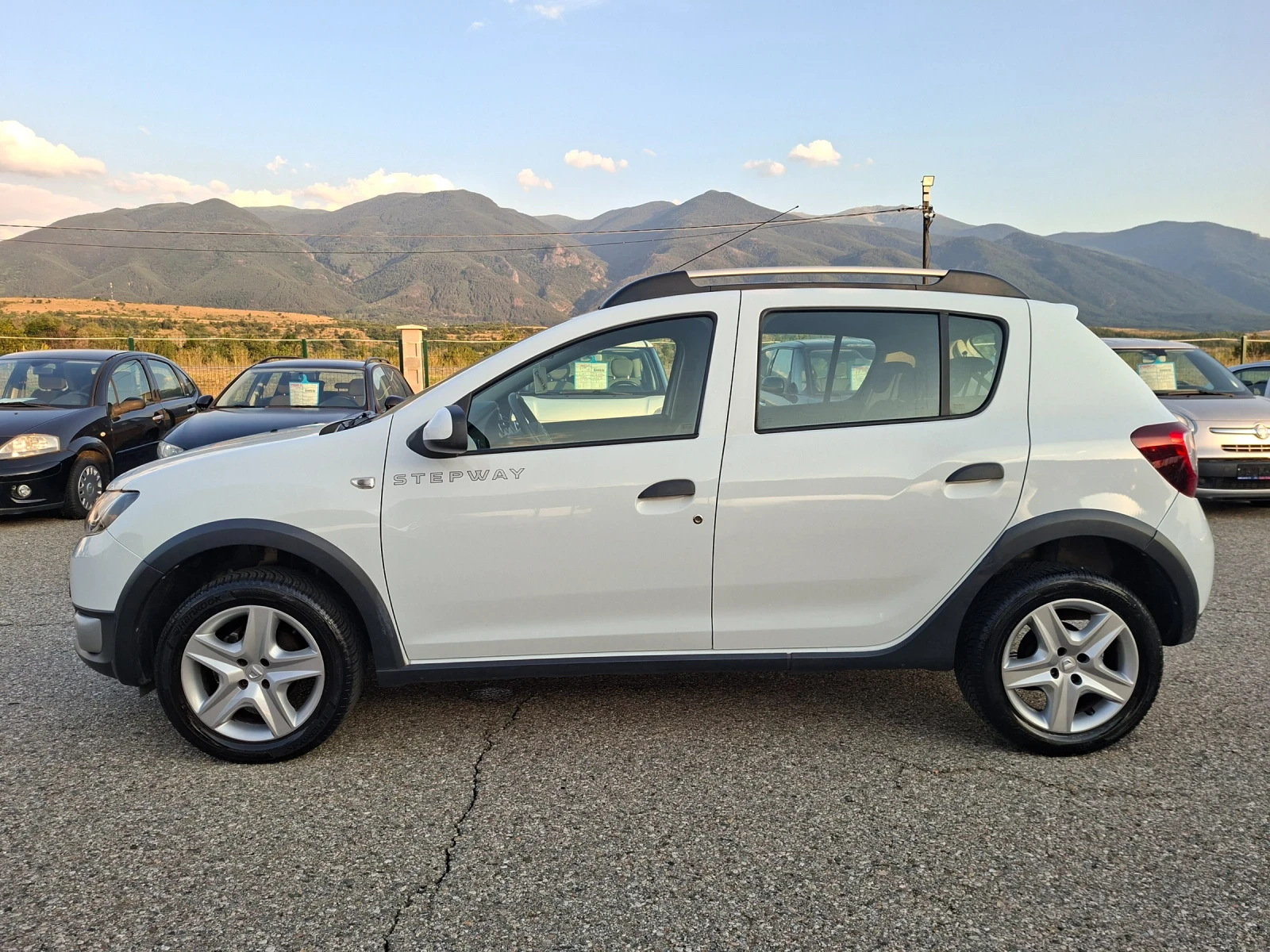 Dacia Sandero 0, 9 i+ Gpl STEPWEI, снимка 8 - Автомобили и джипове - 55334917