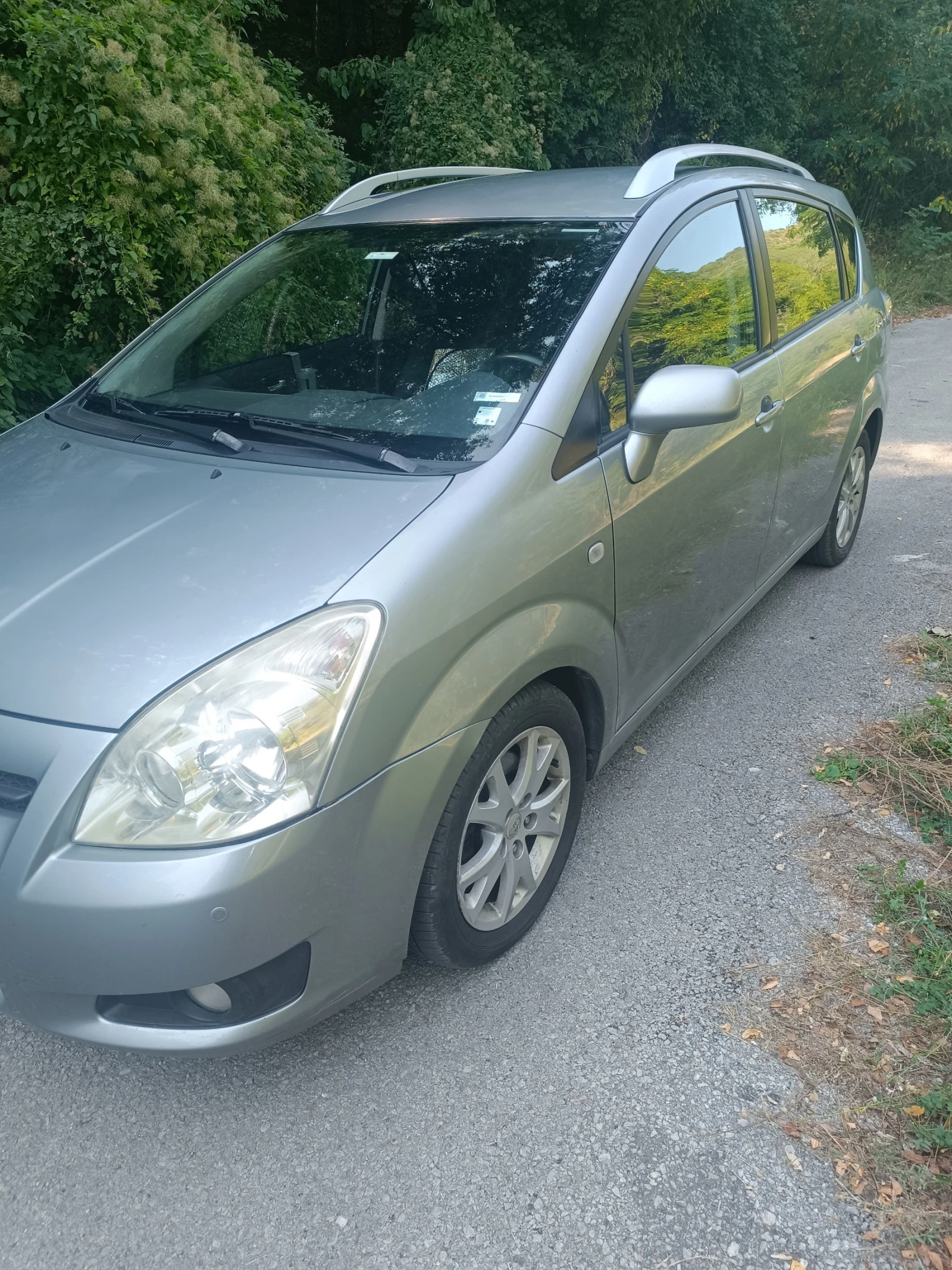 Toyota Corolla verso 2, 2, снимка 3 - Автомобили и джипове - 55429029