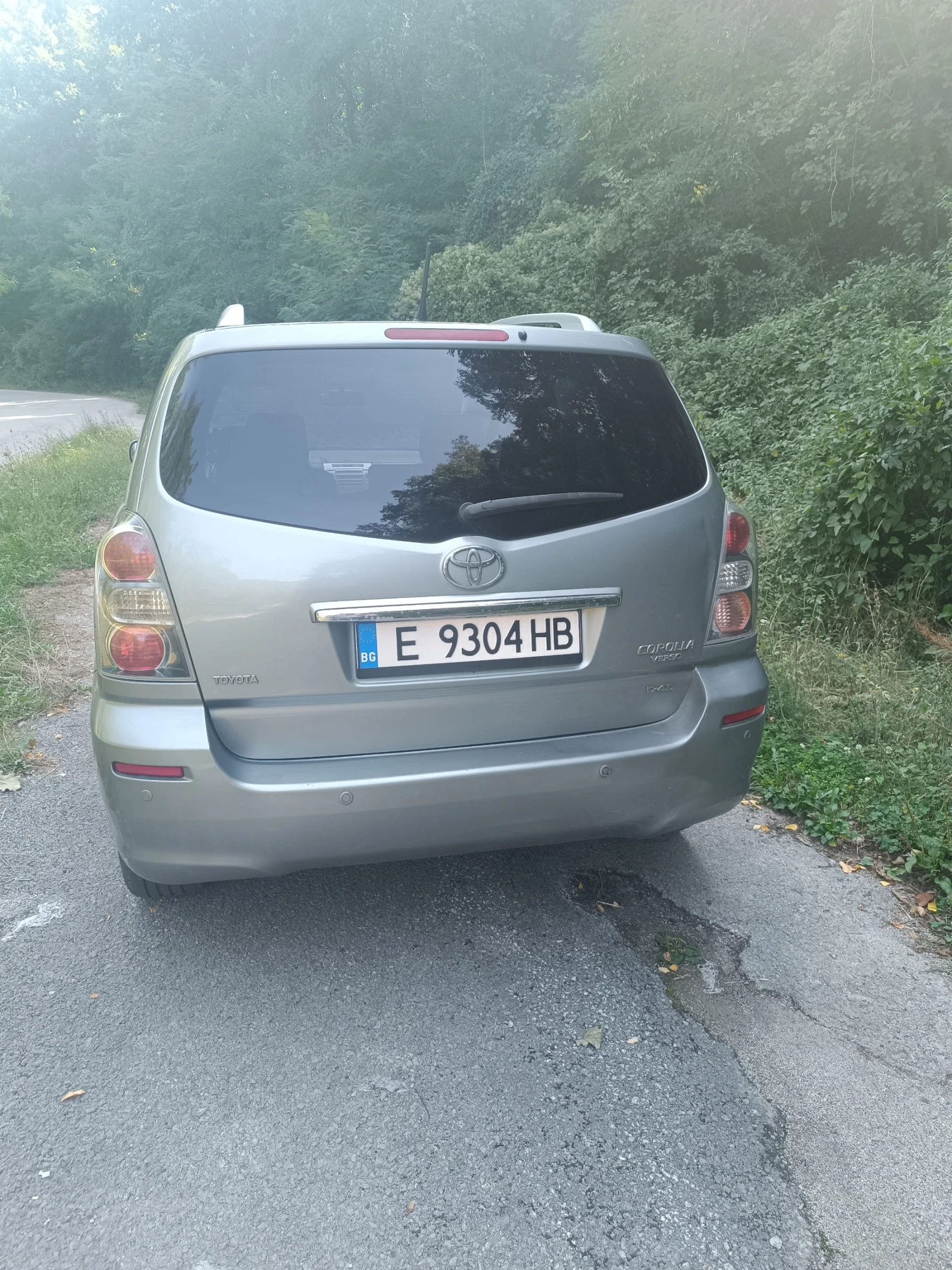 Toyota Corolla verso 2, 2, снимка 2 - Автомобили и джипове - 55429029