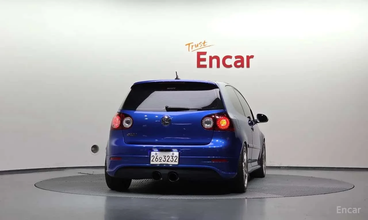 VW Golf * R32 * ЦЕНА ДО БГ, снимка 4 - Автомобили и джипове - 55739288