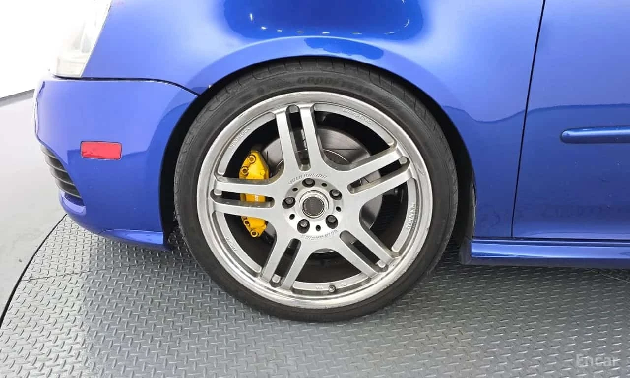 VW Golf * R32 * ЦЕНА ДО БГ, снимка 5 - Автомобили и джипове - 55739288