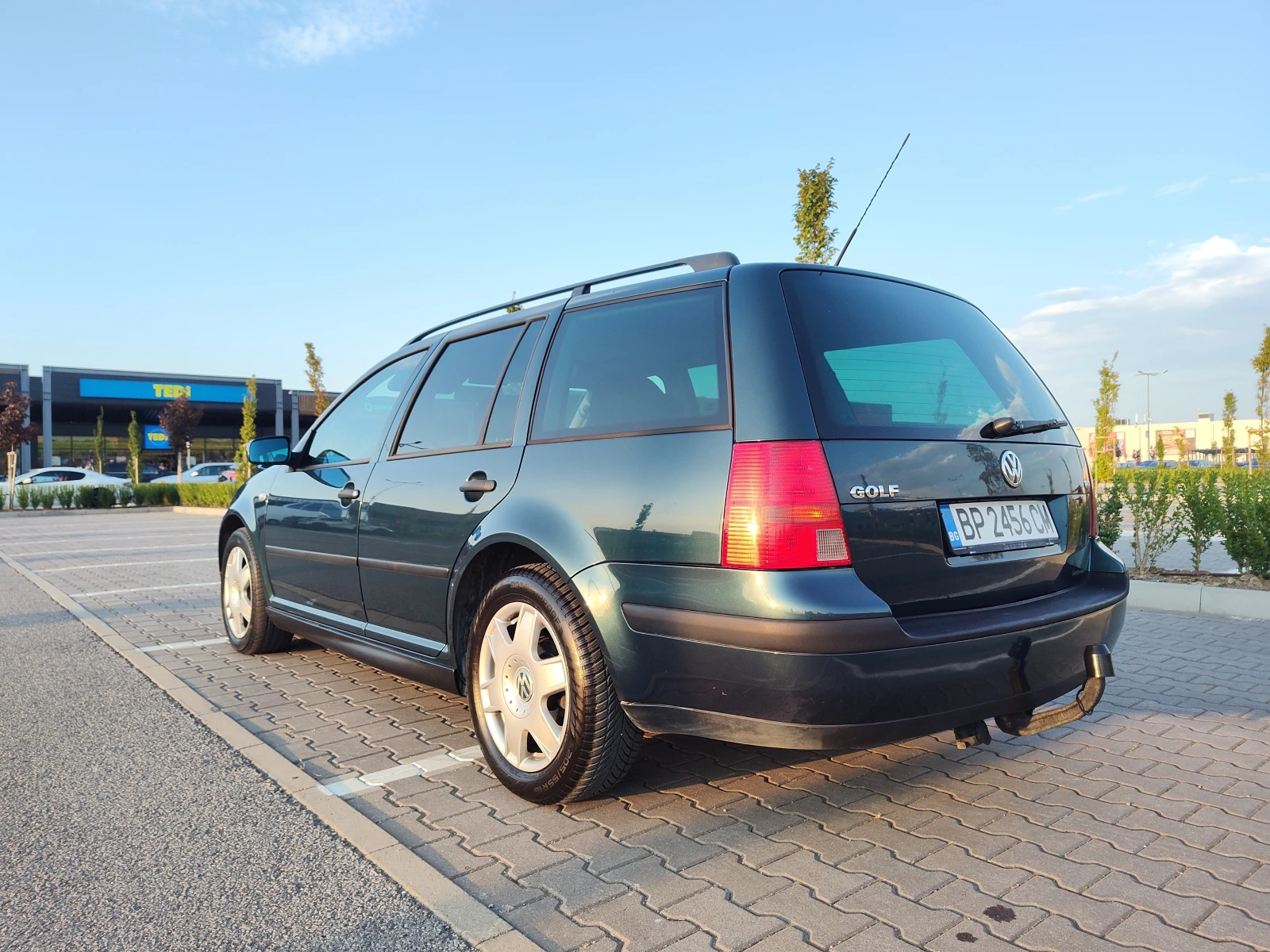 VW Golf 1.9 TDI  101к.с., снимка 3 - Автомобили и джипове - 55774067