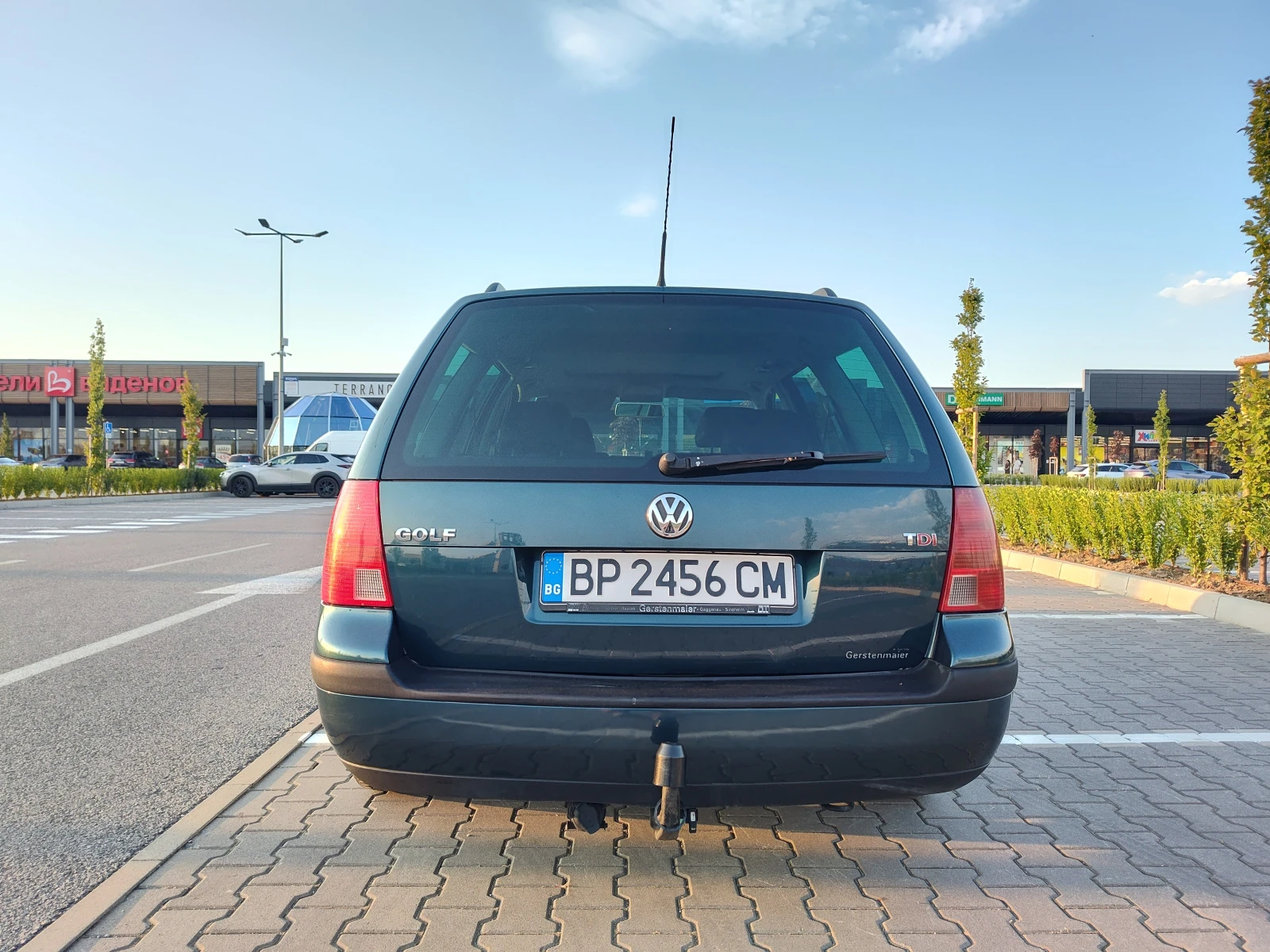 VW Golf 1.9 TDI  101к.с., снимка 4 - Автомобили и джипове - 55774067