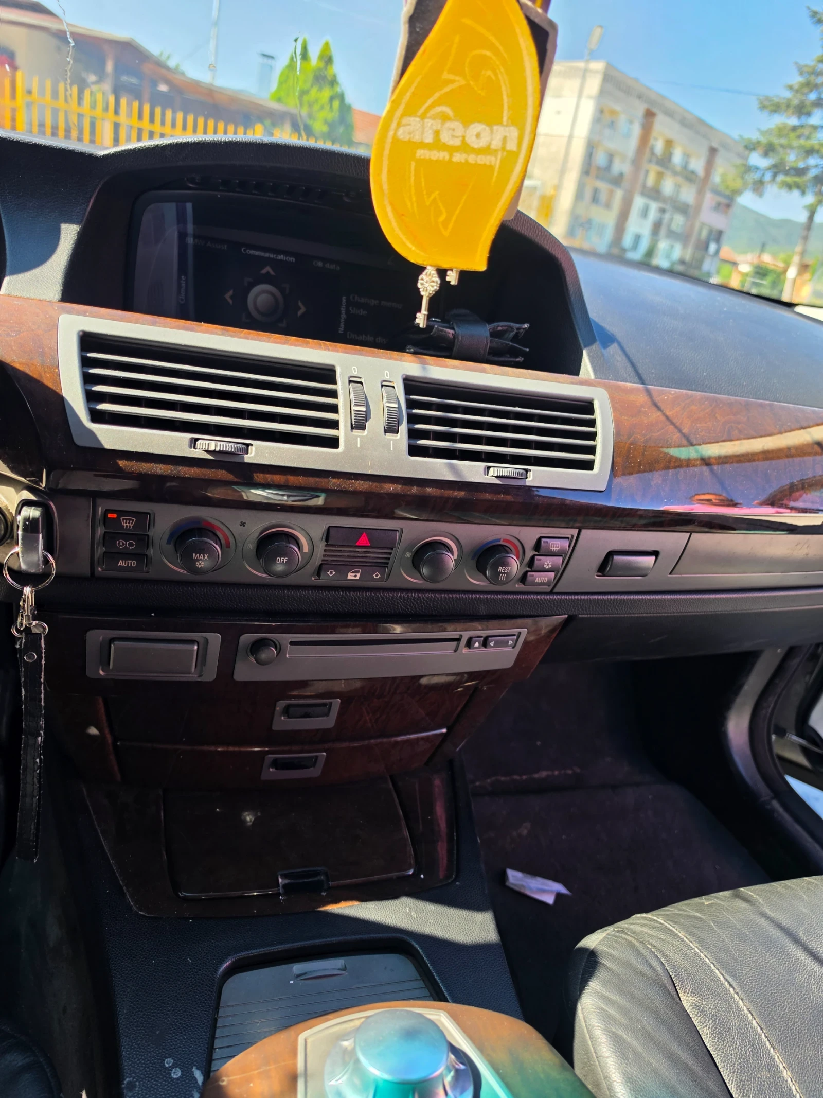 BMW 730, снимка 4 - Автомобили и джипове - 55780621