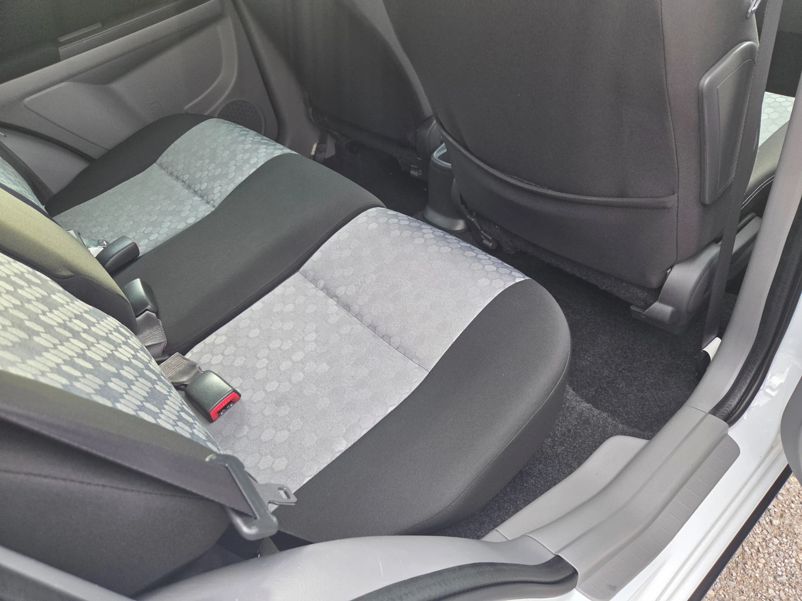 Suzuki SX4 1.6 i 4x4 FACE, снимка 7 - Автомобили и джипове - 55890416