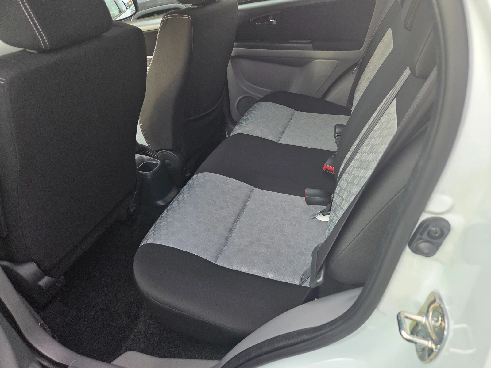 Suzuki SX4 1.6 i 4x4 FACE, снимка 6 - Автомобили и джипове - 55890416