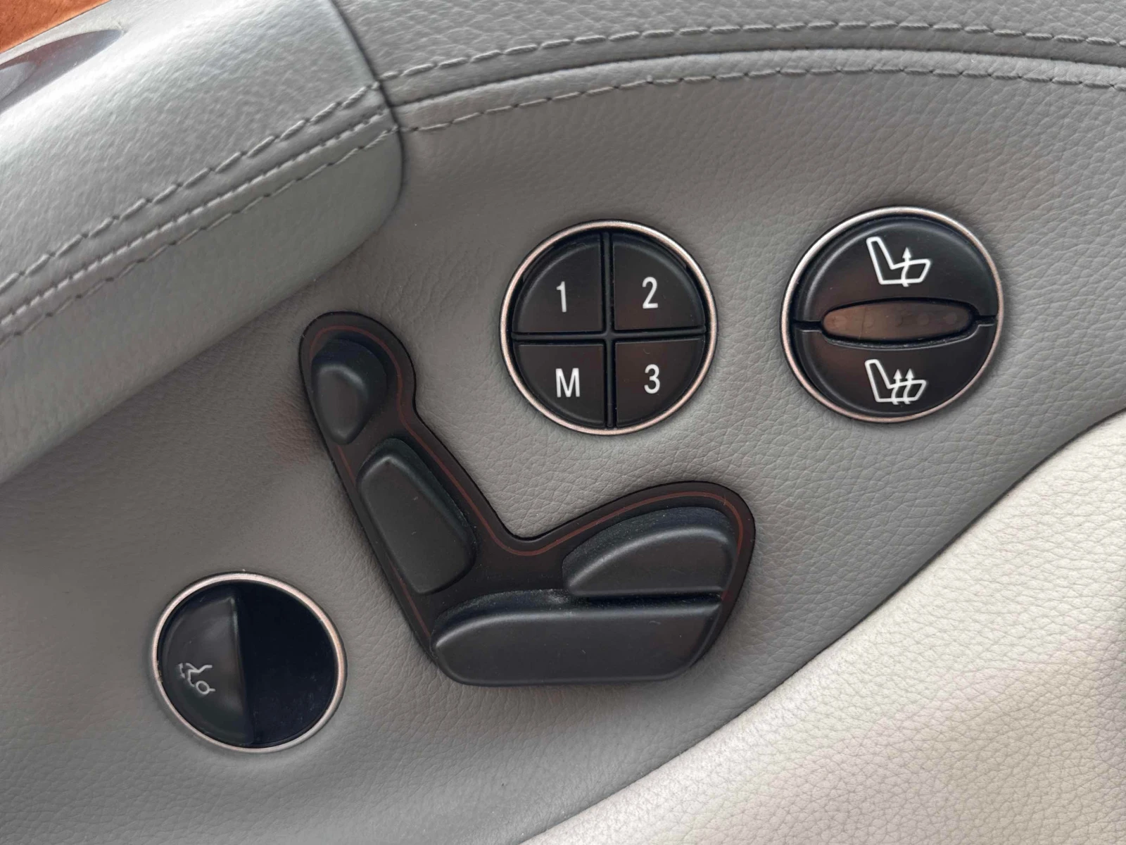 Mercedes-Benz SL * 5.5L V8 * CARFAX * ЦЕНА ДО БГ, снимка 7 - Автомобили и джипове - 55951598