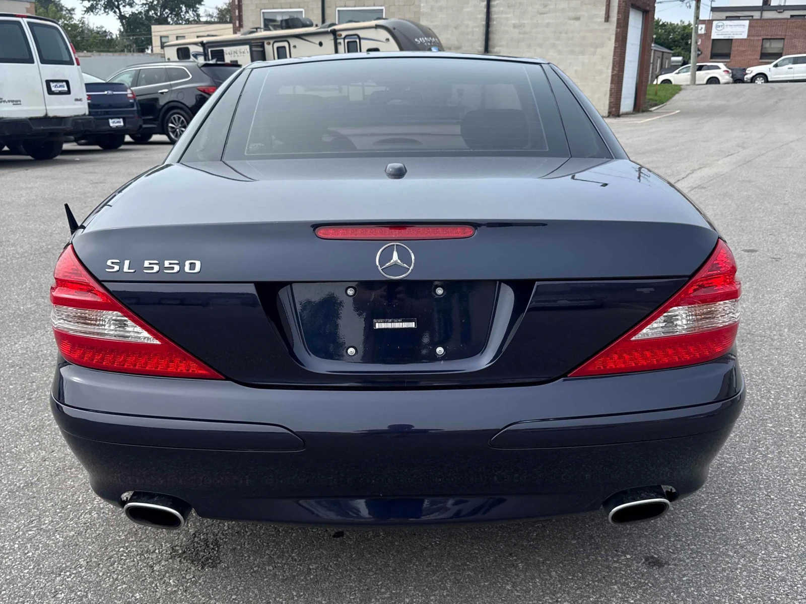 Mercedes-Benz SL * 5.5L V8 * CARFAX * ЦЕНА ДО БГ, снимка 4 - Автомобили и джипове - 55951598