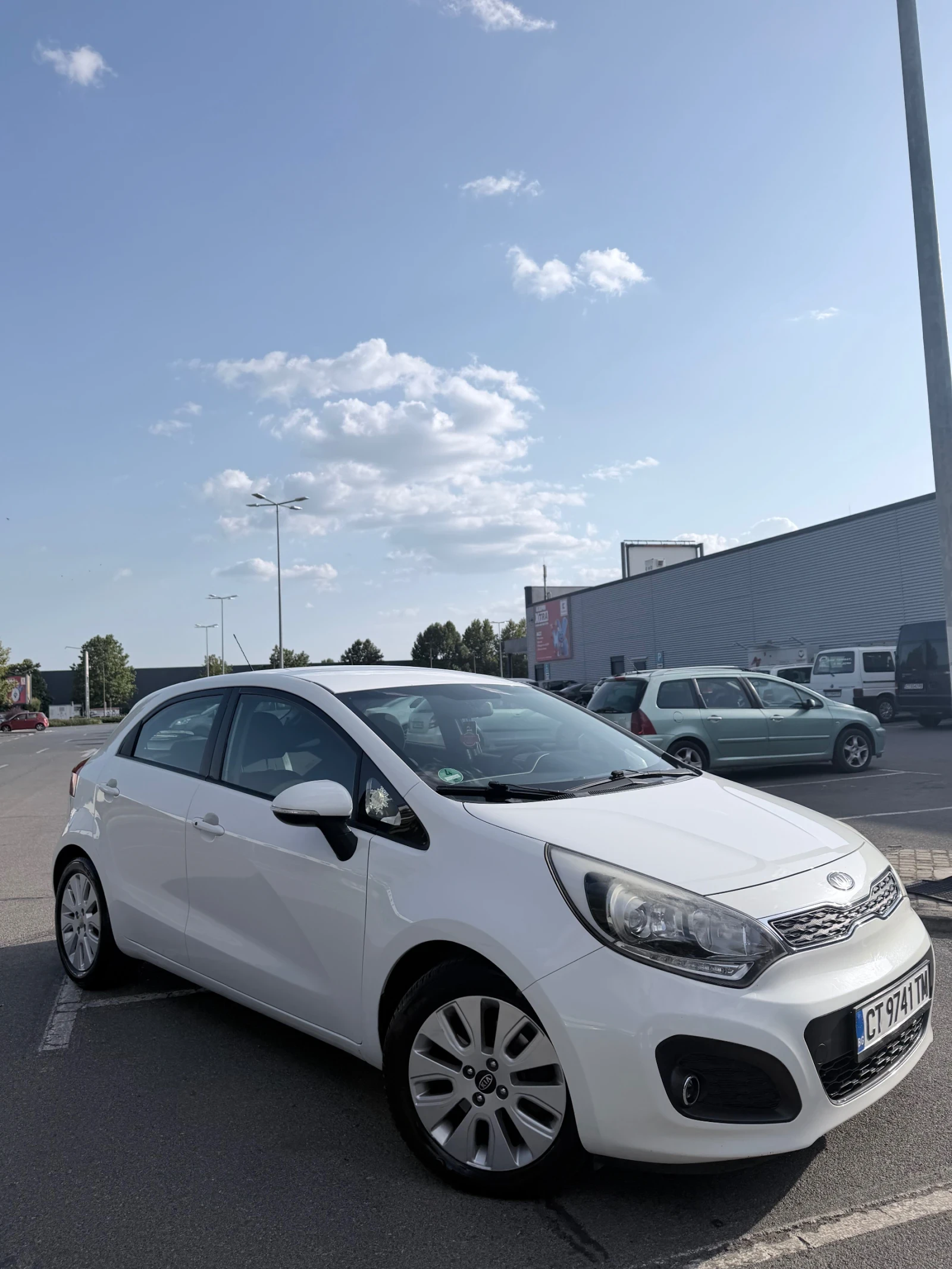Kia Rio 1.1, снимка 2 - Автомобили и джипове - 55988753